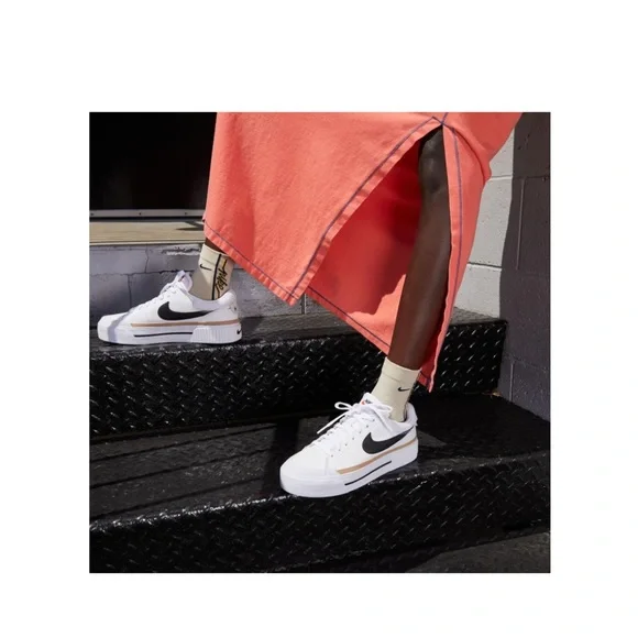 NWT SZ 6.5 NIKE WOMENS COURT LEGACY LIFT SNEAKERS- Black/Sail-white-team Orange - Picture 5 of 8